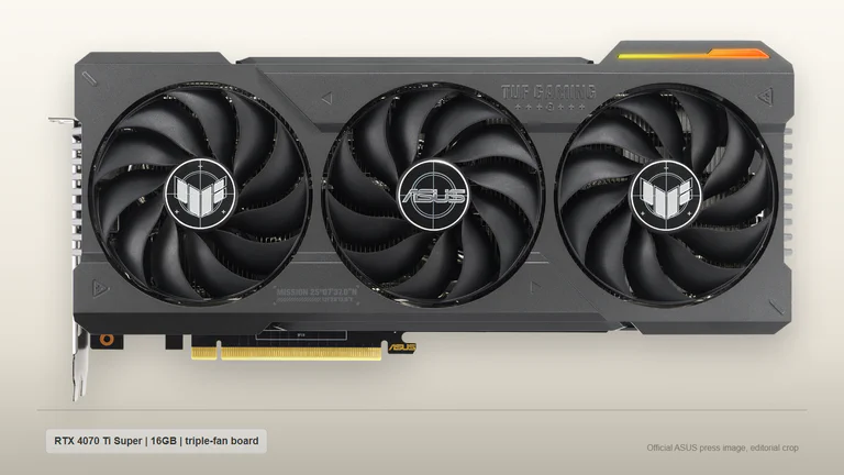 Видеокарта ASUS TUF Gaming GeForce RTX 4070 Ti Super с тремя вентиляторами с официального пресс-изображения ASUS.